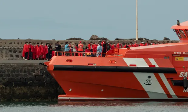 34 missing, 2 bodies found after migrant boat capsizes in Spain