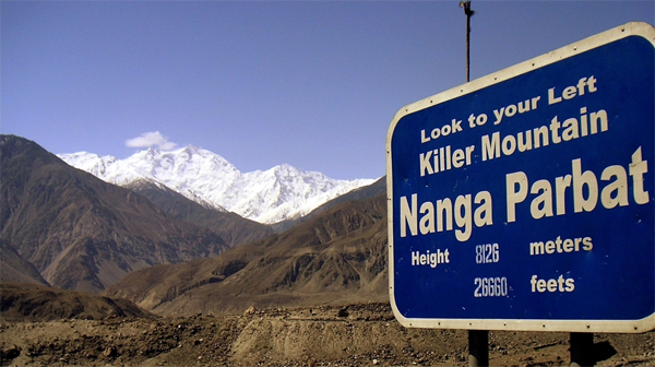 4 Pakistani mountaineers have successfully scaled Nanga Parbat