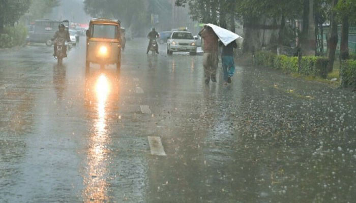 5 people died due to wind, stormy rain in KP