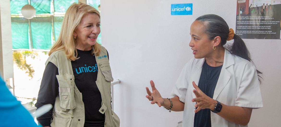 UNICEF Executive Director Catherine Russell visits a health centre in Port-au-Prince, Haiti. UNICEF Executive Director Catherine Russell visits a health centre in Port-au-Prince, Haiti.