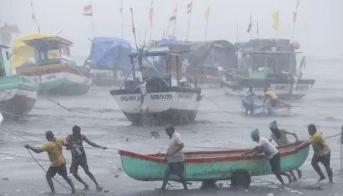 Biparjoy, coastal districts of Gujarat will be affected by torrential rains