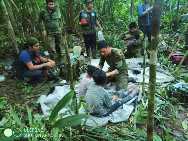 Children who went missing in the Amazon jungle 1 month ago were miraculously found alive