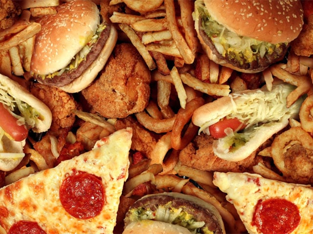 Eating junk food can harm our deep sleep