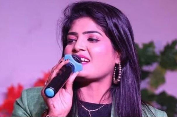 Indian singer injured by firing during concert