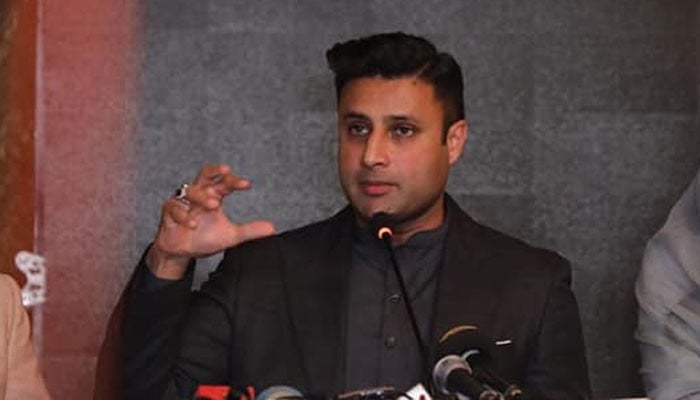 Rana Sana knows nothing about his domain, Zulfi Bukhari