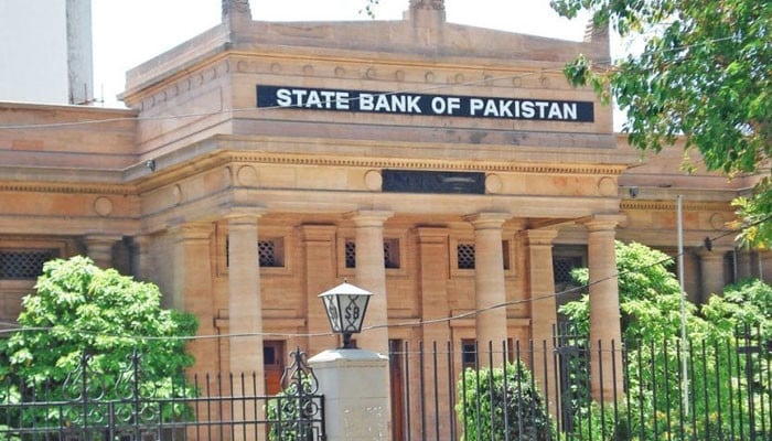 State Bank's decision to maintain interest rate at 21 percent