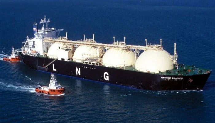 The gas crisis was averted by the arrival of LNG cargo in Pakistan