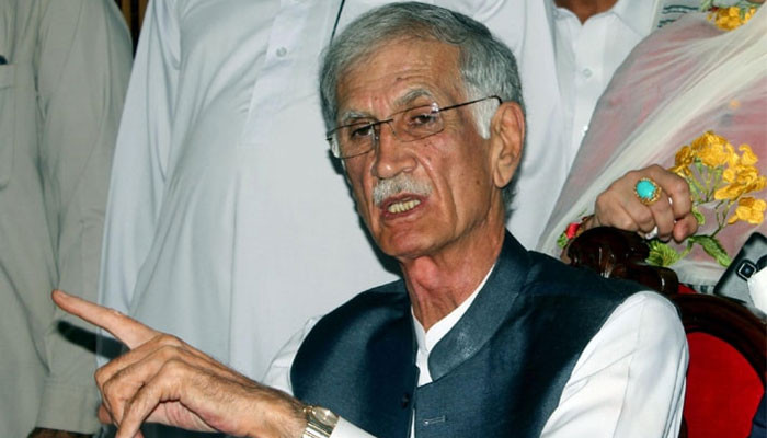 There is no government employee that I got to show off: Pervez Khattak