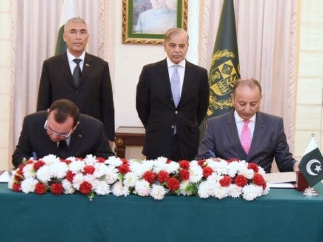 Turkmenistan, Afghanistan, Pakistan, India sign gas pipeline joint project