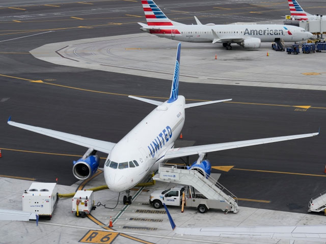 United States;  An airport employee died after being stuck in the plane's engine