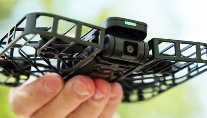 A pocketable flying camera A pocketable flying camera