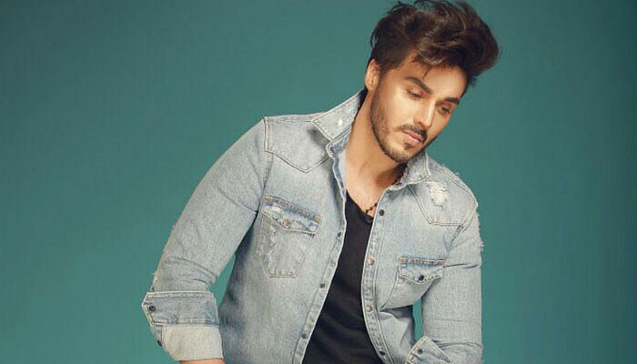 Who is Ahsan Khan's favorite Indian actor?