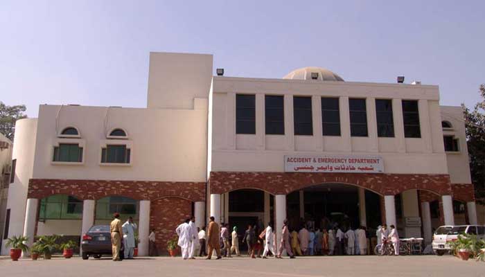Suspected Nigelaria patient surfaced, undergoing treatment at Services Hospital LAHORE: Suspected Nigelaria patient has come forward, undergoing treatment at Services Hospital