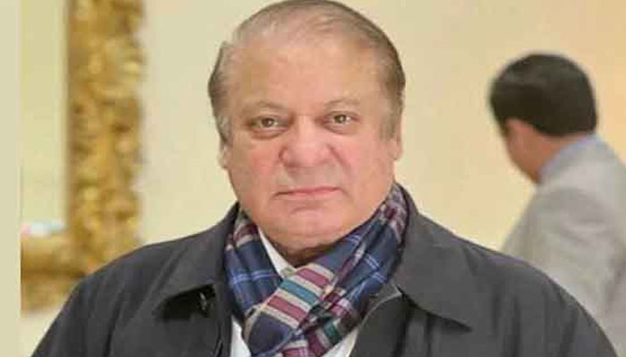 Nawaz Sharif leaves for Saudi Arabia from Dubai File photo
