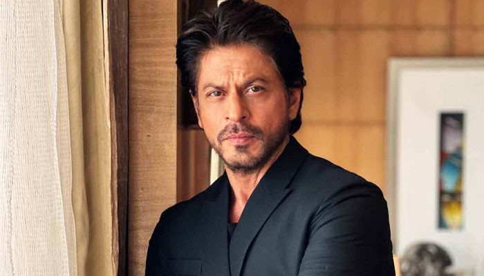 Shah Rukh Khan Denies Rumors About Nose Surgery