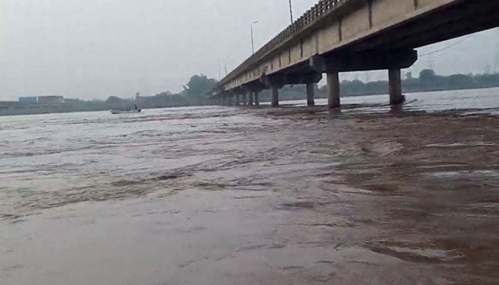 High alert of high level flood in Punjab High alert of high level flood in Punjab