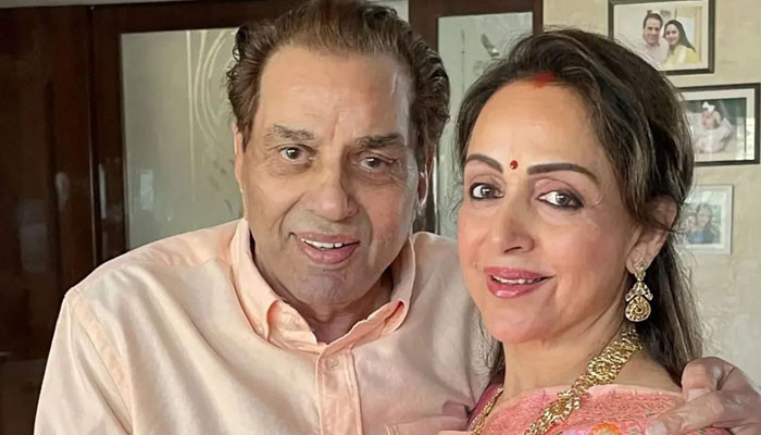 Hema Malini's response to being separated from Dharmendra 'feels bad and is not sad'