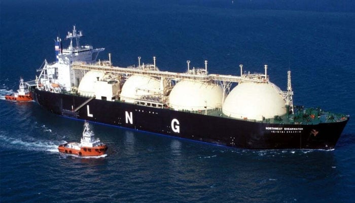 Pakistan receives expensive bids for LNG supply File photo