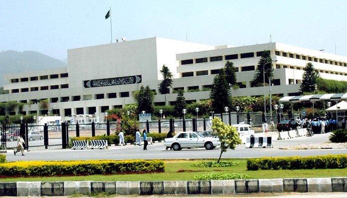 Issuance of visas for Afghanistan, consideration of reduction in Pakistani diplomatic staff in India Standing Committee meeting: Issuance of visas for Afghanistan, consideration of reduction in Pakistani diplomatic staff in India