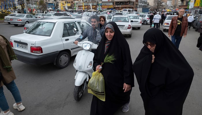 Iran, woman punished for detecting violation of hijab through cameras File photo