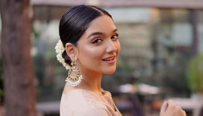 I don't know why people are so interested in my love life, Romesa Khan I don't know why people are so interested in my love life, Romesa Khan