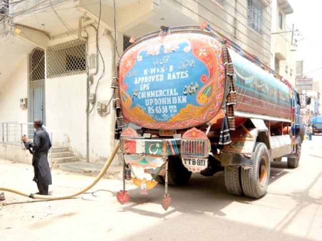 Water supply has been suspended in New Karachi for many months, the rule of the tanker mafia