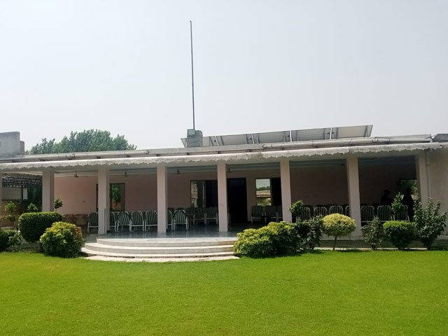 The former PTI member of the assembly closed the provincial secretariat Photo Express