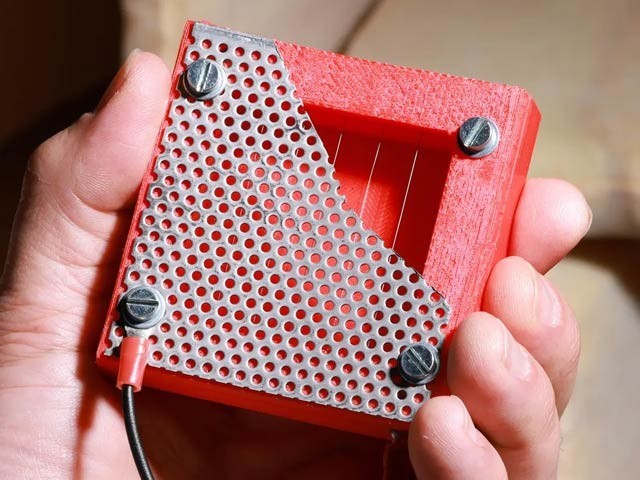 Swedish experts have created a low-cost revolutionary speaker that can modulate many types of noise waves.  Photo: EPFL 