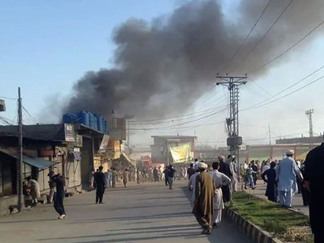 2 more people were killed and 25 injured in tribal clashes in Karam The total number of casualties in the five-day clashes rose to 11