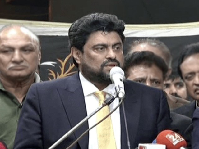 Governor Sindh's announcement to install 300 cheap ovens in Karachi Photo: Express