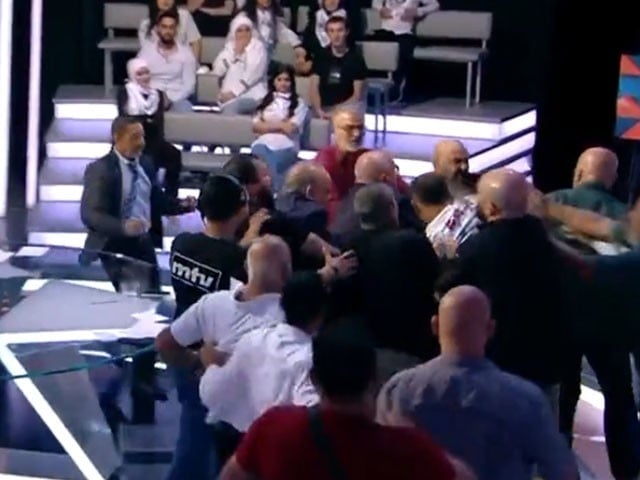 The fight between the minister and the journalist went viral on social media: Photo: Screen grab