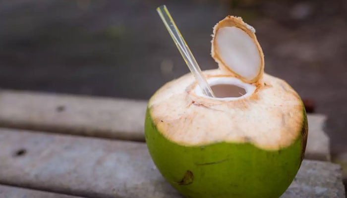 5 Surprising Health Effects of Drinking Coconut Water