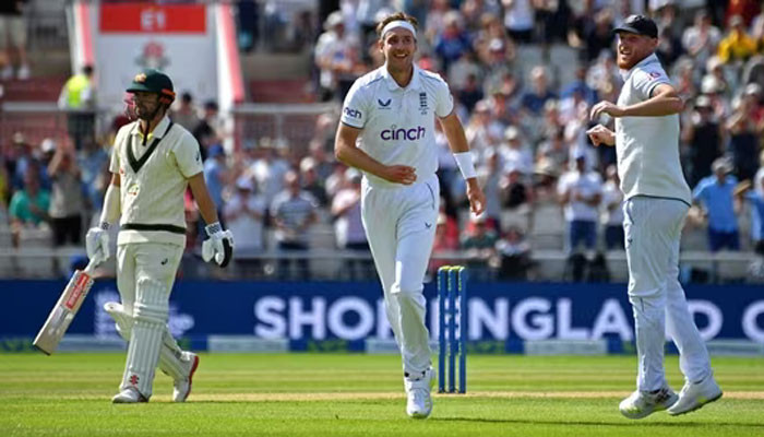 Australia 299 runs for 8 wickets, Broad's 600 wickets complete