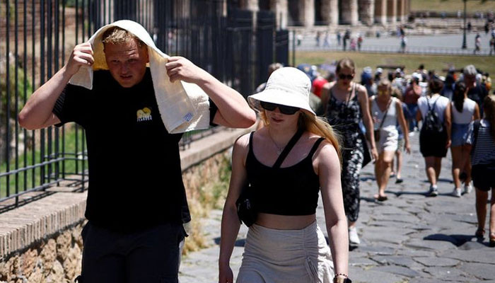 Extreme heat in Europe, vacation plans of tourists canceled