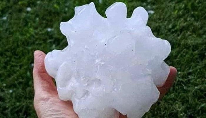 Heavy storm in Italy, 100 people injured by hail as big as tennis balls