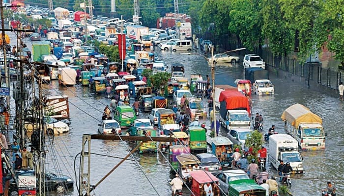 In Lahore, Ravi's water entered the villages of Multan Road