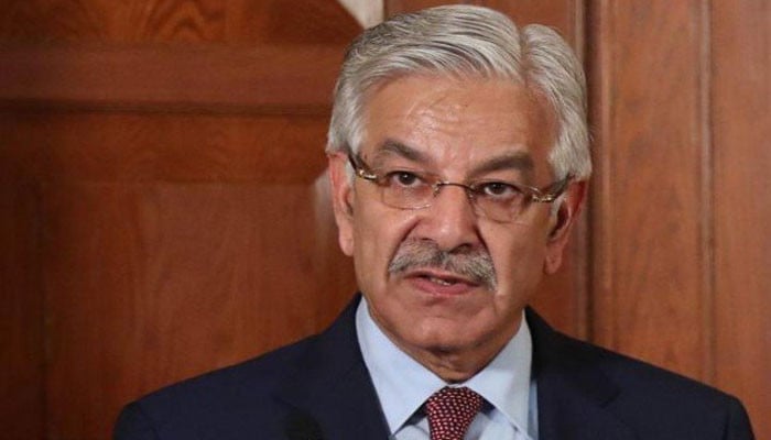 Khawaja Asif mentioned the fear related to the return of Nawaz Sharif