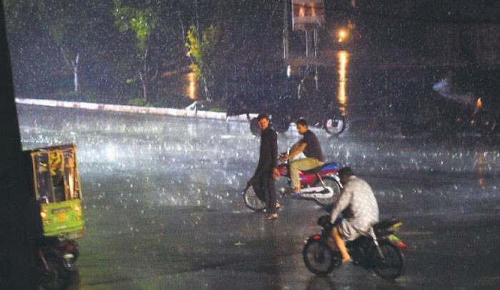 Light and heavy rain in Lahore