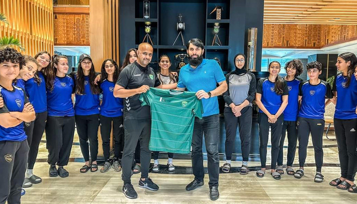 Misbah-ul-Haq meeting with Pakistan Women's Football Team