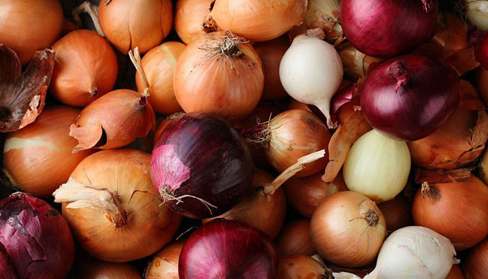 Red or white, which onion is healthier?