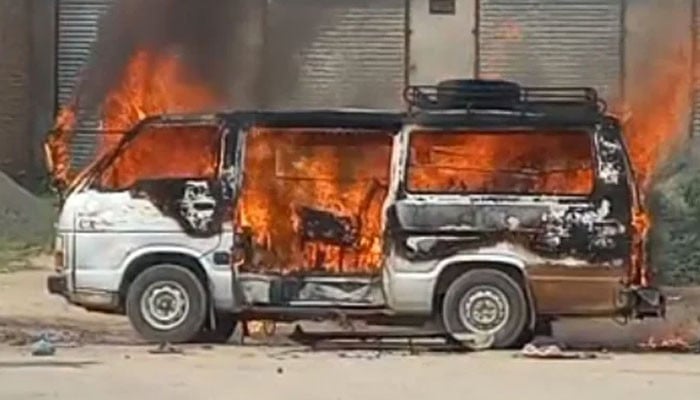 Sargodha van cylinder blast, burial of 7 dead