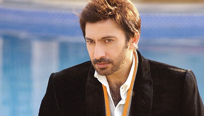 How did Ijaz Aslam travel across London on a single train ticket? Ejaz Aslam, file photo