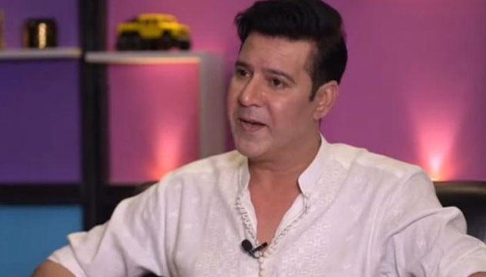 Had a crush on Priyanka Chopra but lost the crush after seeing her without makeup, says Muammar Rana