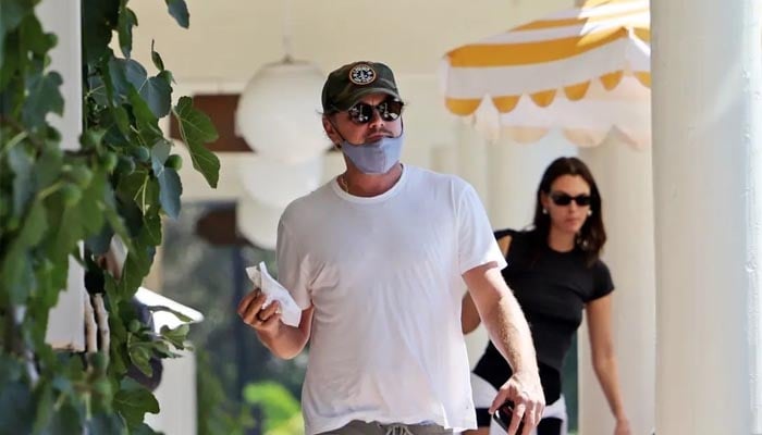 Leonardo DiCaprio Dating A Model 23 Years Younger Leonardo DiCaprio Dating A Model 23 Years Younger