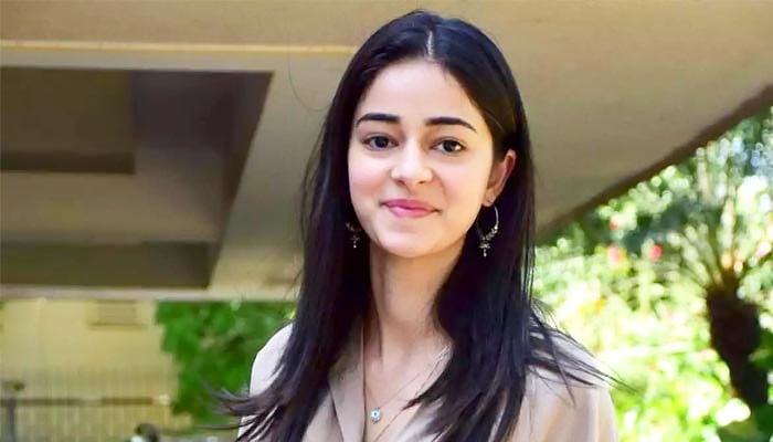 I see the most posts of Zeenat Aman on social media, Ananya Pandey