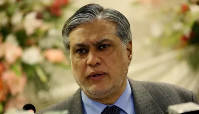 The purpose of coming to London is to meet Nawaz Sharif and Shahbaz Sharif, Ishaq Dar File photo