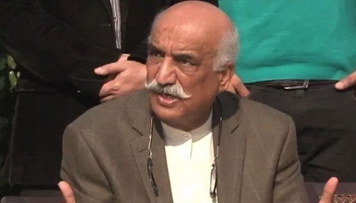 The previous government was told that the economy was collapsing, Khurshid Shah ---File photo