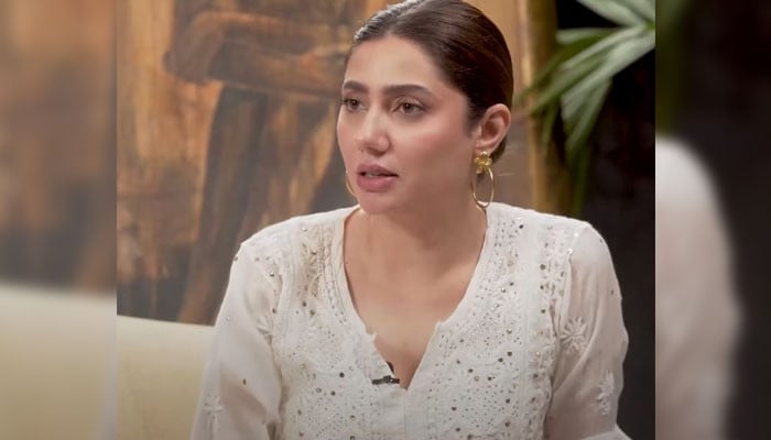 Mahira Khan suffered from severe depression after her pictures with Ranbir Kapoor went viral