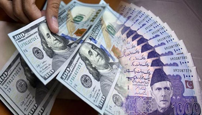 The Pakistani rupee has also fallen below the Sri Lankan currency, which is on the brink of bankruptcy The Pakistani rupee has also fallen below the Sri Lankan currency, which is on the brink of bankruptcy