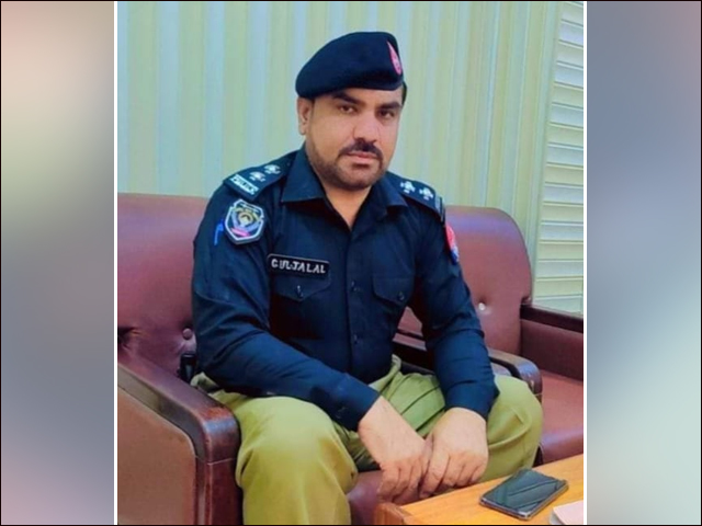 Injured sub-inspector martyred during treatment in Peshawar firing